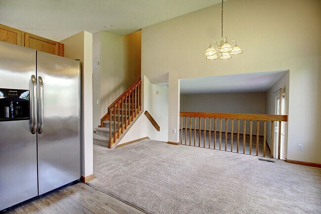 Building Photo - Charming 3 Bed 2 Bath Willow Run Home - Available August 10!