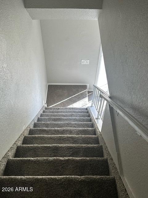 Building Photo - 6046 W Townley Ave