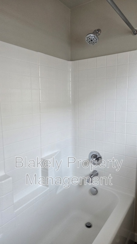 Building Photo - 5929 S Boddington Ln