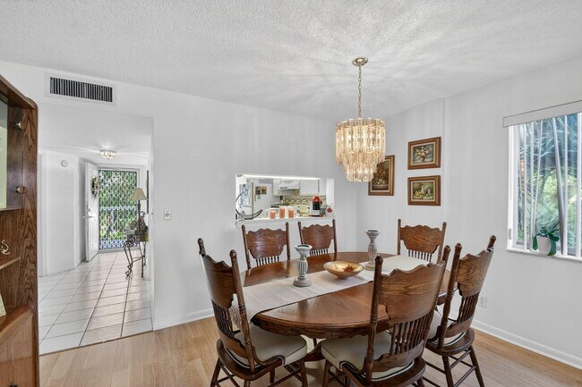 Building Photo - 3146 Via Poinciana