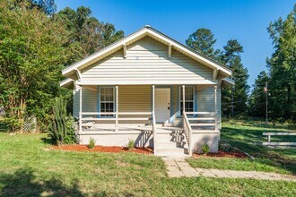 Building Photo - Your Perfect Pell City Retreat – Stylish, Spacious & Ready to Call Home!