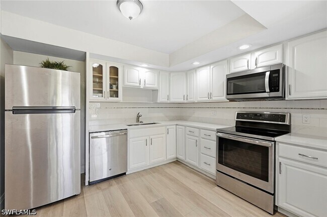 Building Photo - 428 Meadowlark Ln