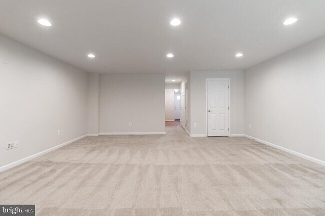 Building Photo - 7672 Timbercross Ln