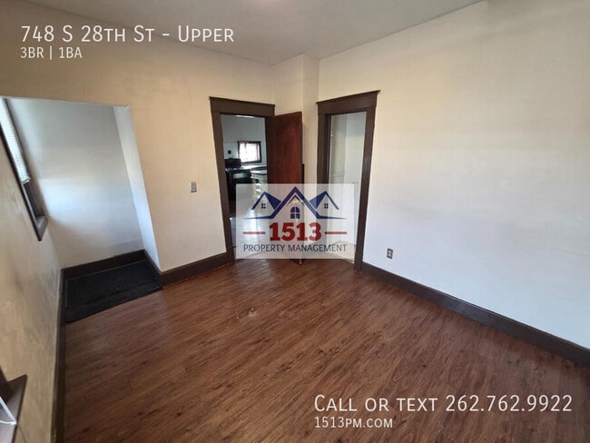 Building Photo - 748 S 28th St