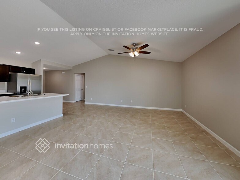 Building Photo - 4392 SW Calah Cir