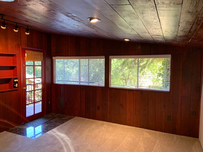 Swing Door Entrance - 17958 Redwood Dr