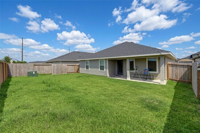Building Photo - 31818 Melkridge Rd