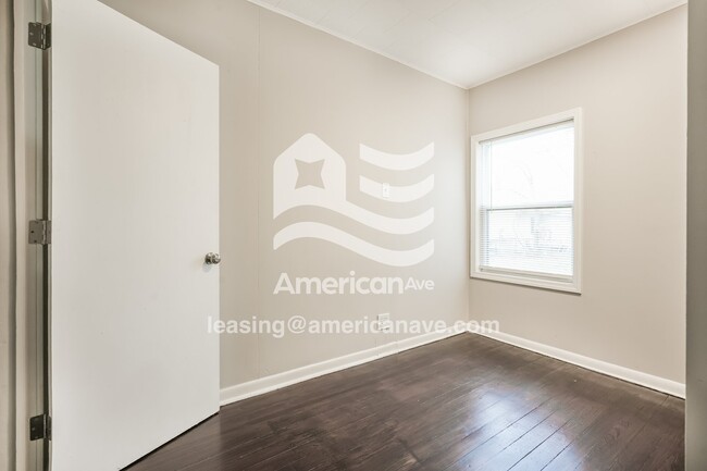 Building Photo - 226 E Fairview Ave