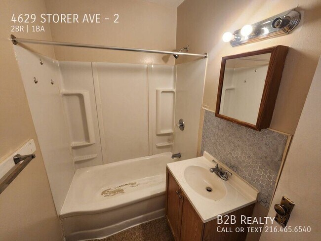 Building Photo - 4629 Storer Ave