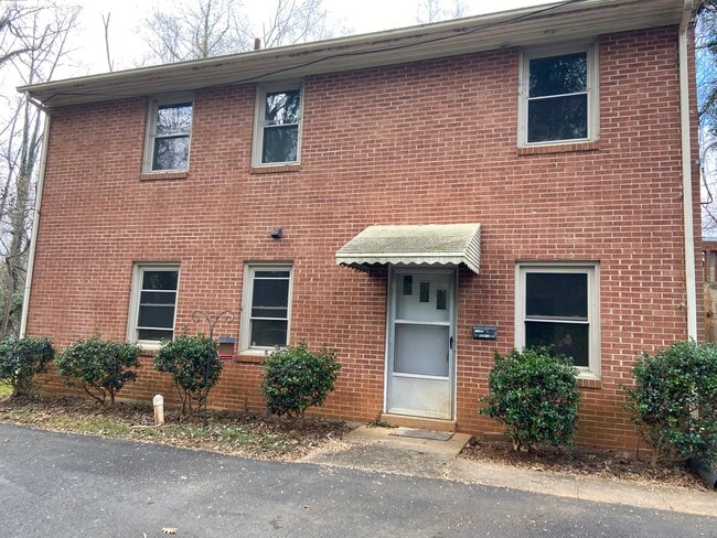 Primary Photo - 408 Westmoreland Pl