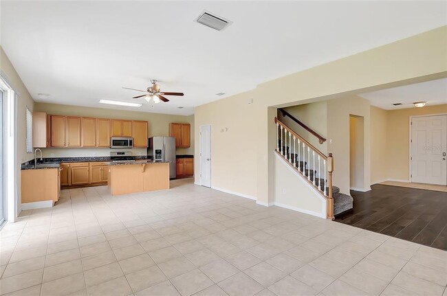 Building Photo - 6767 Waterton Dr