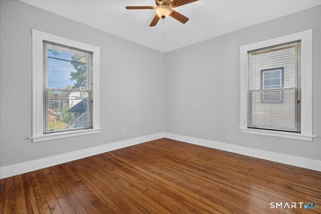 Building Photo - 35 Tilton St