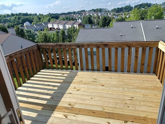 Building Photo - 365 Tall Oak Blvd NW