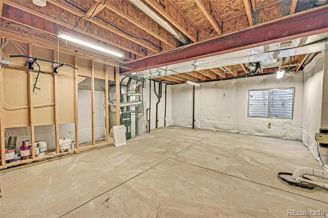 Building Photo - 2233 Watersong Cir