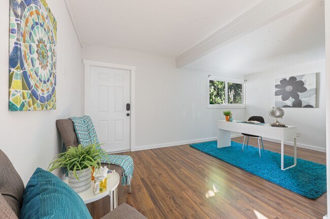 Building Photo - MOVE IN READY NOW! 2-Bedroom Rambler with Detached 900 Sq. Ft. Garage & Studio on Spacious Fenced...