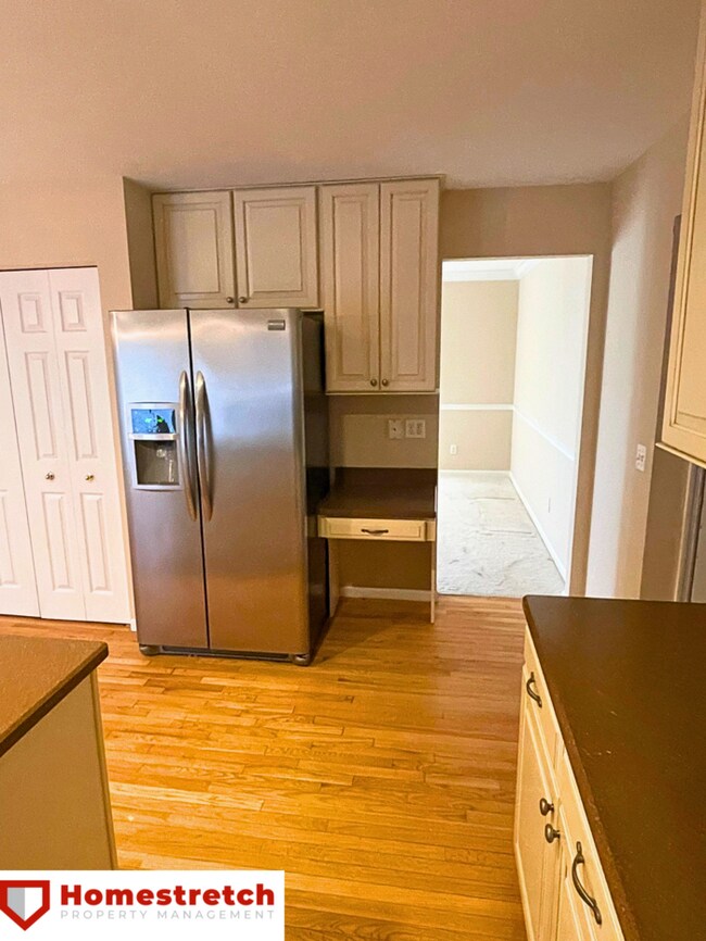 Building Photo - Beautiful 4 Bed 3 Bath Home For Immediate ...