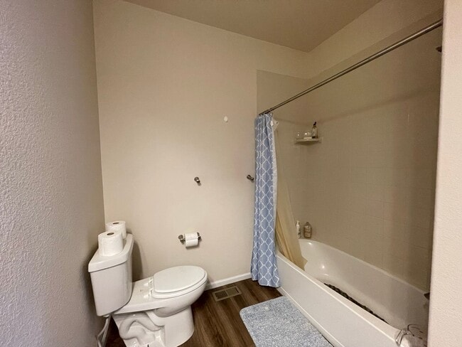 Building Photo - Beautiful 4 Bedroom Ranch Home For Rent