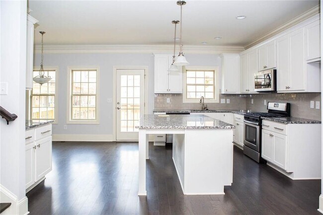 Building Photo - 1098 Willow Field Dr