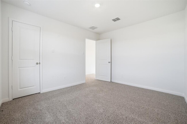 Building Photo - 246 Shenandoah Dr