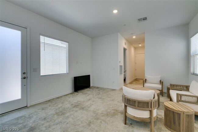 Building Photo - 988 Edinburgh Flds Ct