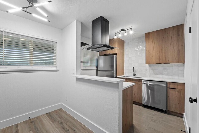 Building Photo - 7929 Gault St