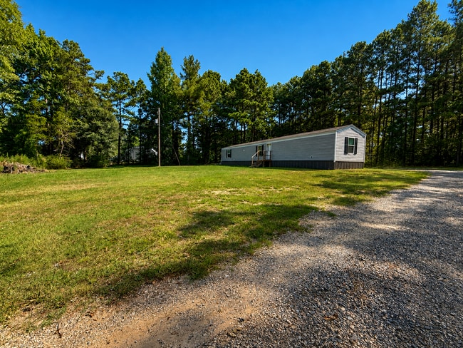 Building Photo - 309 Church Rd