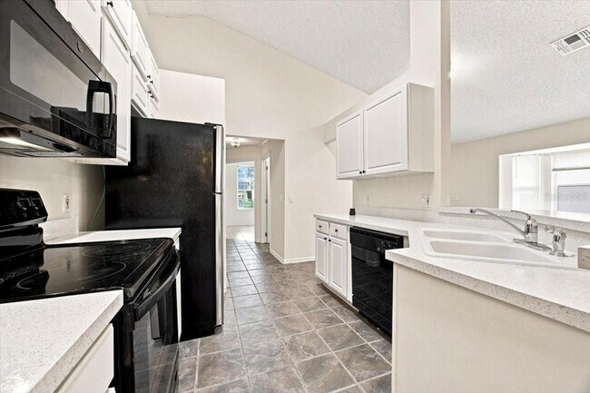 Building Photo - 2393 Paulette Dr