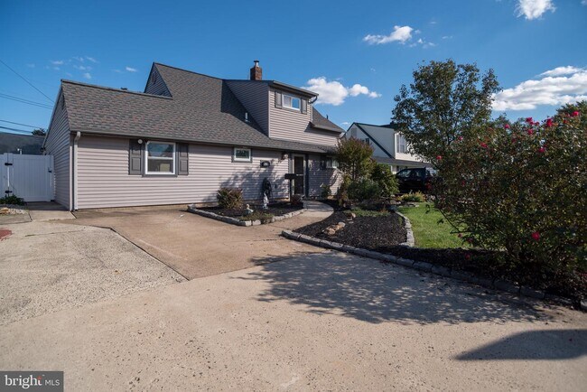 Building Photo - 68 Nettletree Ln