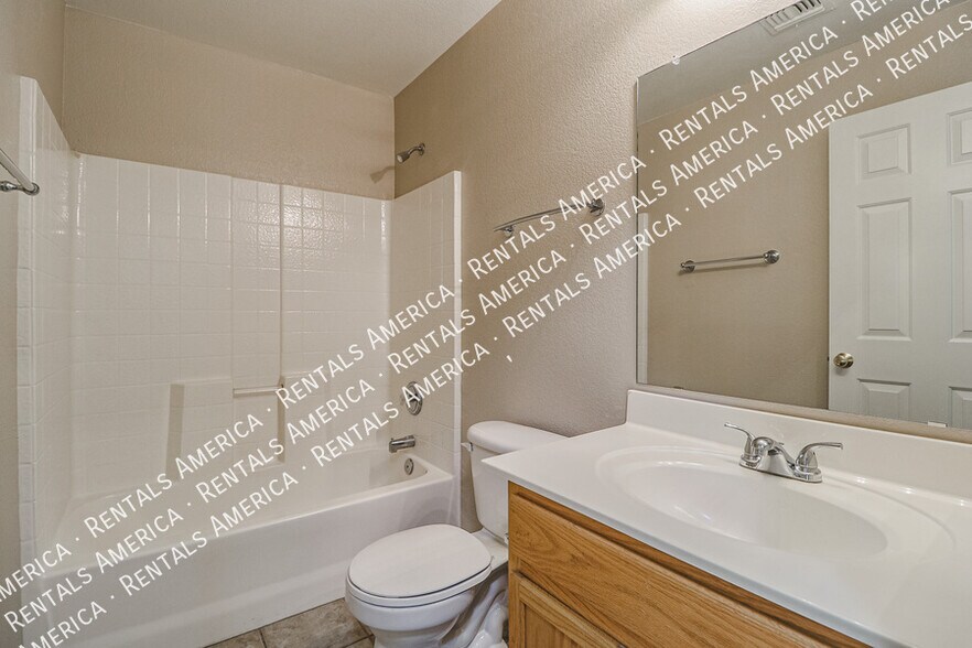 Building Photo - 2575 N Lupita Pl
