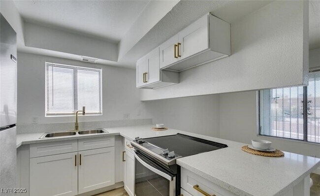 Building Photo - 6932 Kilgore Dr