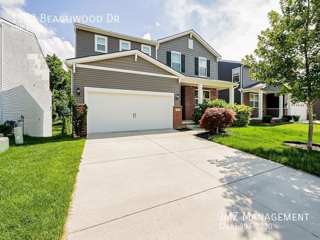 Building Photo - 1582 Beachwood Dr