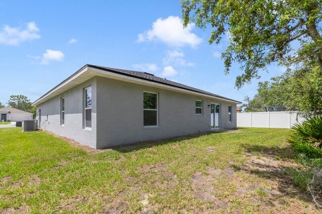 Building Photo - 417 St Johns Ln