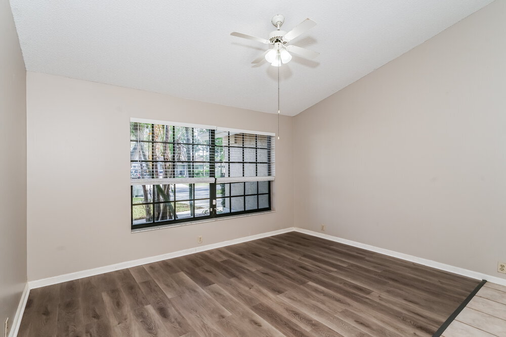 Building Photo - 14096 Greentree Dr