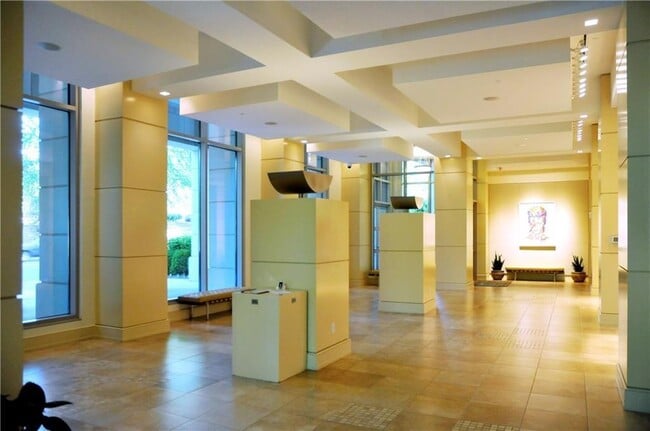 Building Photo - 2795 Peachtree Rd