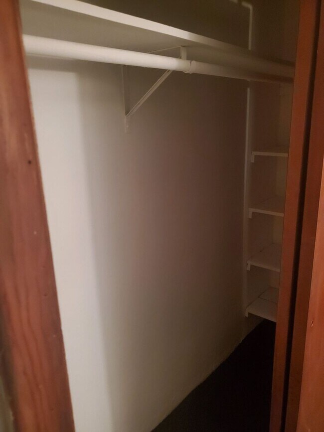 Building Photo - 2br in Maplewood