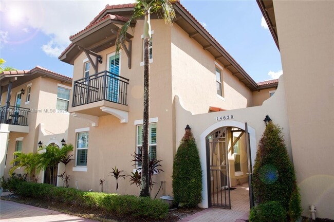 Building Photo - 14620 SW 15th St