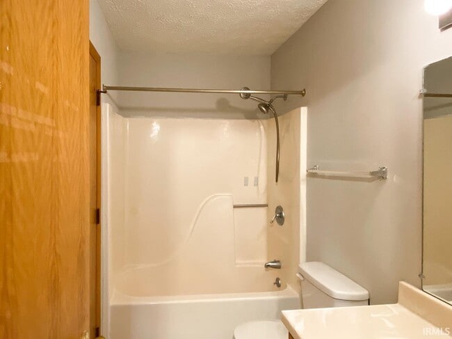 Building Photo - 2344 E Winding Brook Cir