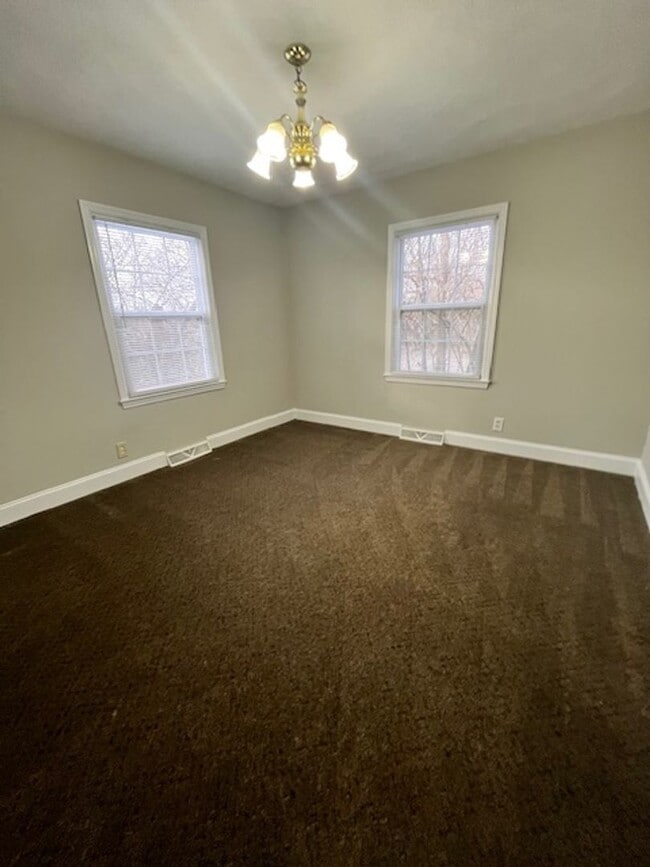 Building Photo - 508 W Main St