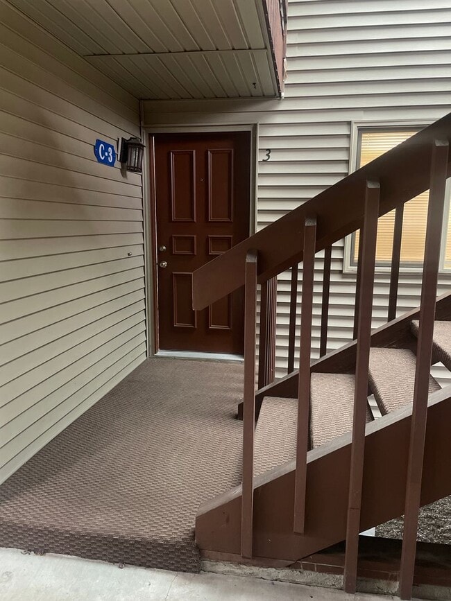 Building Photo - Price Reduction!  Two 2 bedroom Condo with...