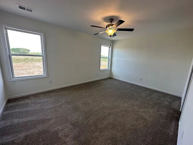 Building Photo - Available soon!