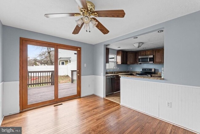 Building Photo - 8018 Covington Ave
