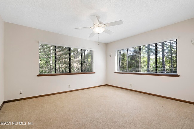 Building Photo - 10347 Big Tree Terrace