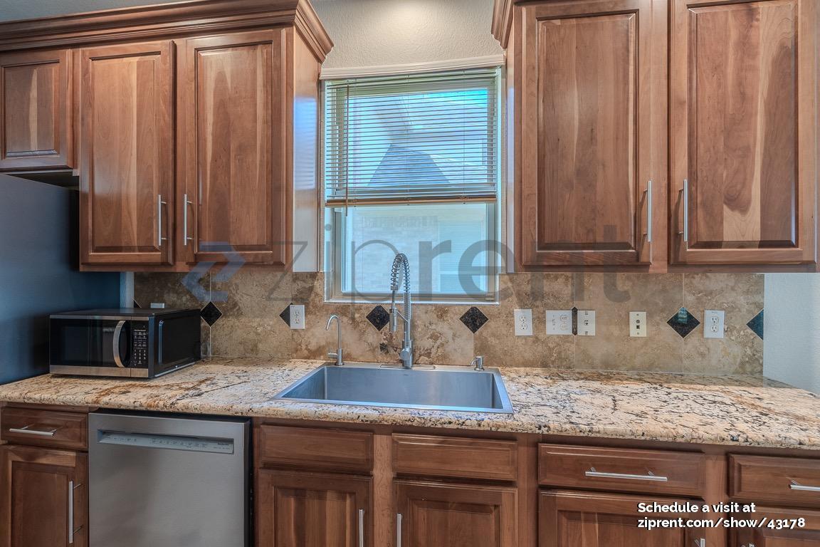 Building Photo - 25315 Hamden Valley Dr