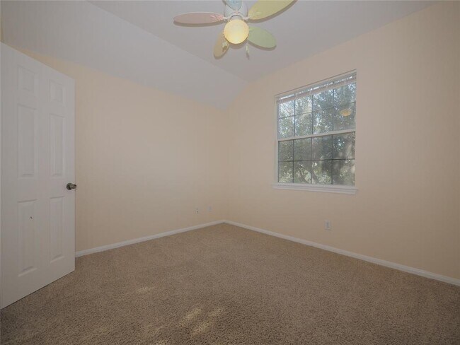 Building Photo - 324 Hidden Brook Ln