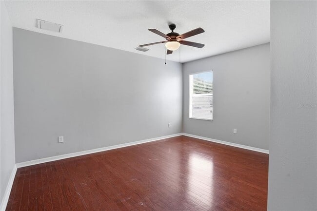 Building Photo - 9913 Edmonton Dr