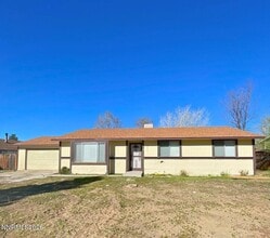 Building Photo - 3835 Snipe Dr