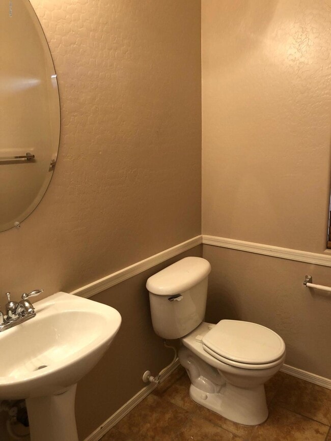 Building Photo - 11880 W Kinderman Dr