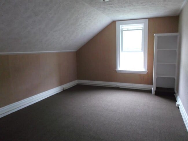 Building Photo - 7525 Ethan Allen Hwy