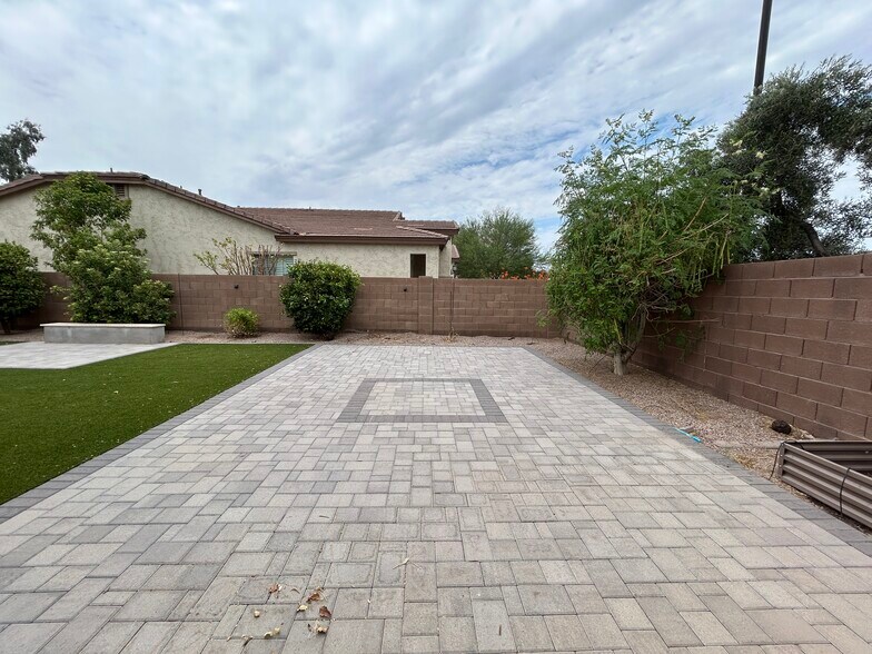 Building Photo - 6234 S Twilight Ct