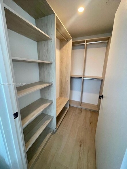 Building Photo - 225 N Miami Ave